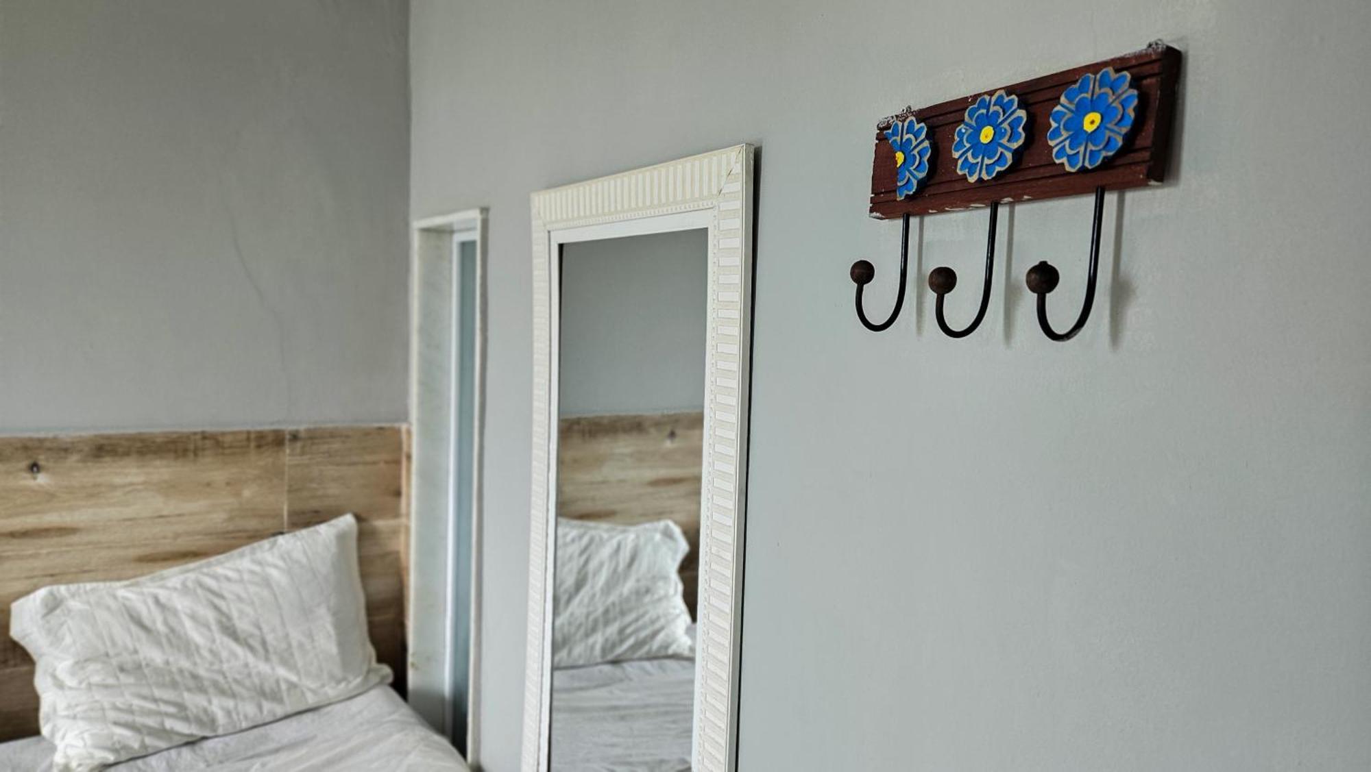 Hotel Bella Vista Ocean View Búzios Zewnętrze zdjęcie A wall-mounted coat rack