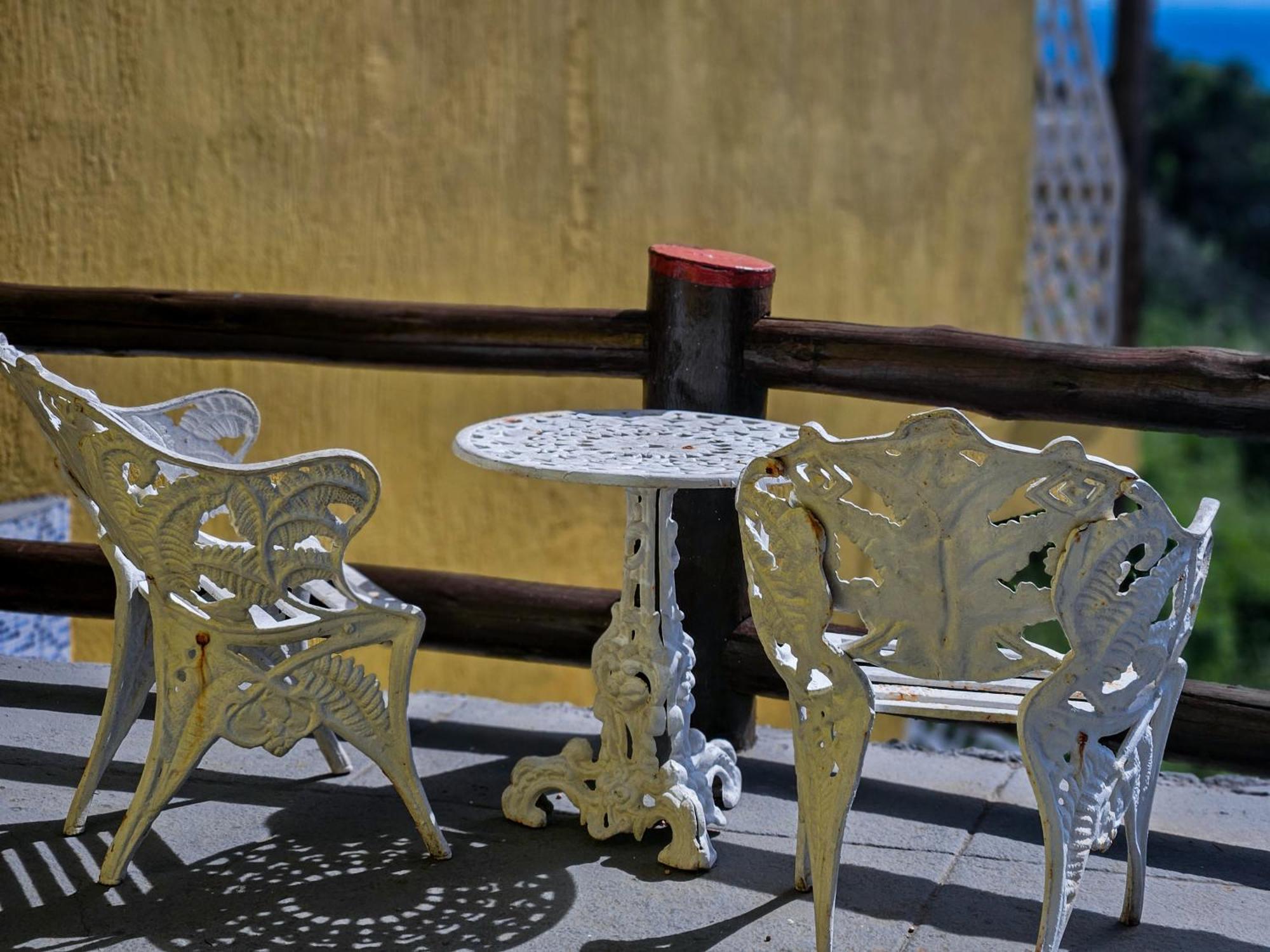 Hotel Bella Vista Ocean View Búzios Zewnętrze zdjęcie A set of miniature furniture