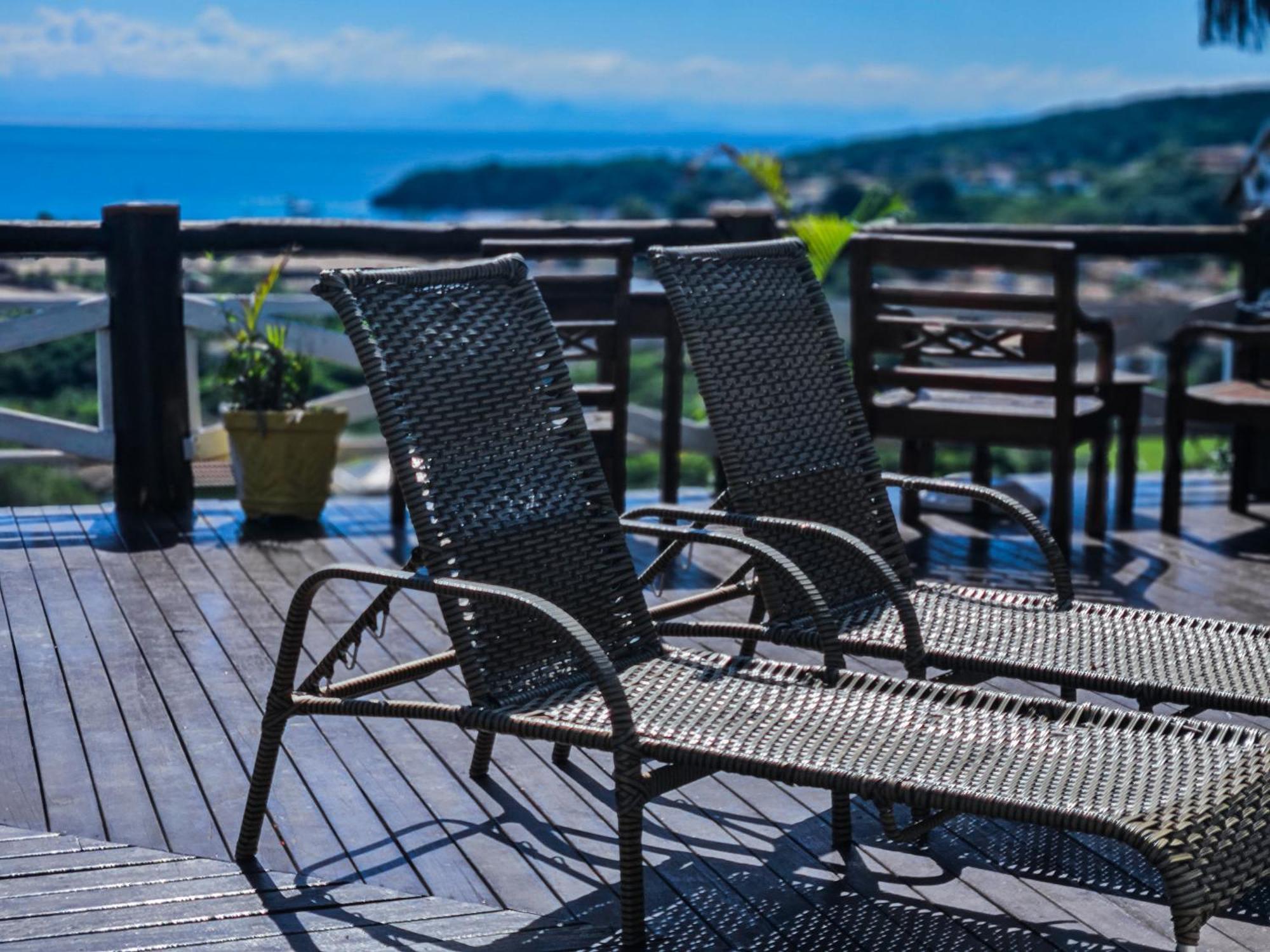 Hotel Bella Vista Ocean View Búzios Zewnętrze zdjęcie A view of the ocean from the deck of a home in the community
